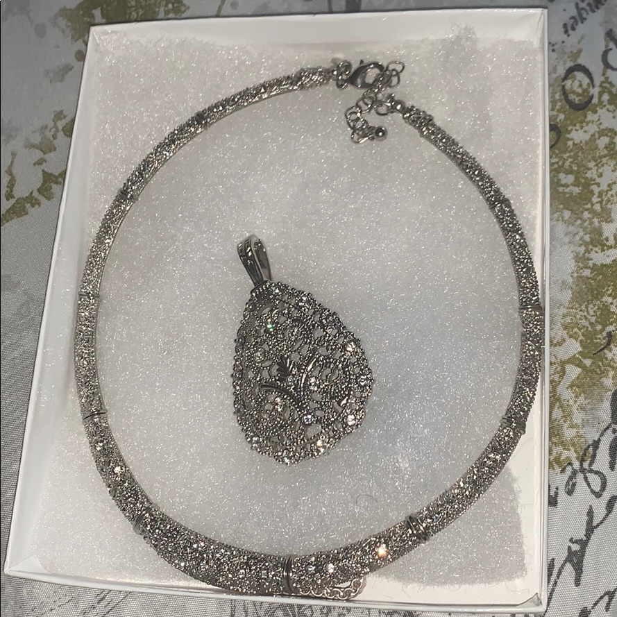 Chain .. Silver